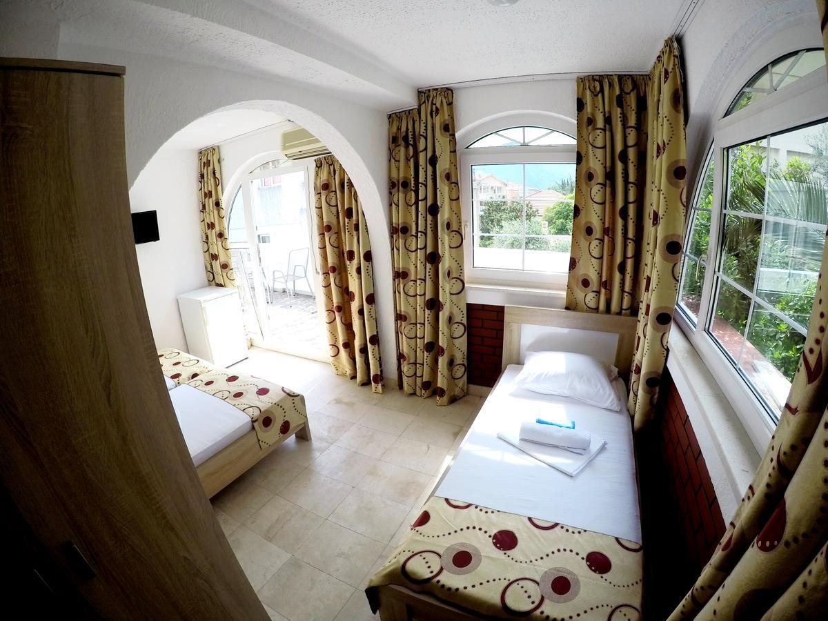 Golf Apartment *