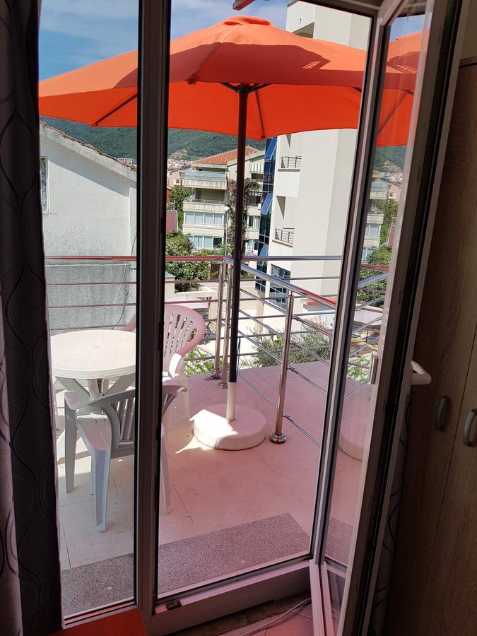 Apartment Golf Budva